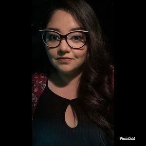 Meet your Posher, Yajaira